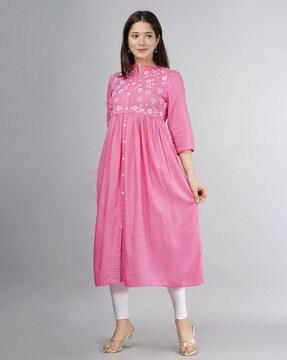 floral embroidered flared kurta