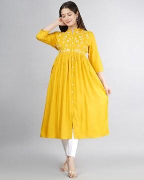 floral embroidered flared kurta