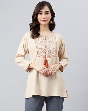 floral embroidered round-neck tunic