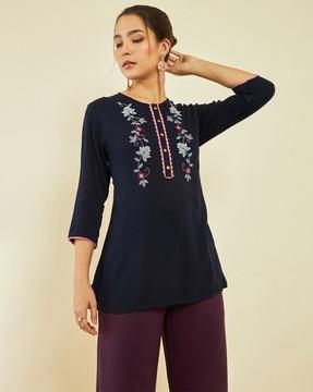 floral embroidered round-neck tunic