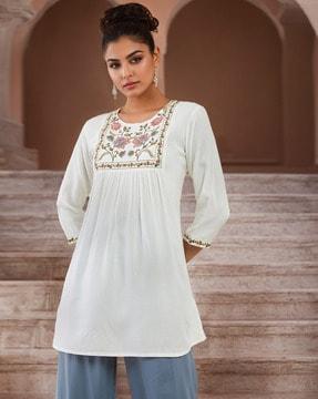 floral embroidered round-neck tunic