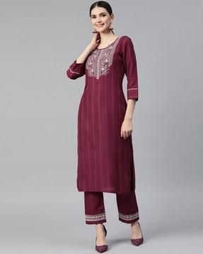 floral embroidered straight kurta with pants