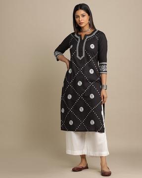 floral embroidered straight kurta