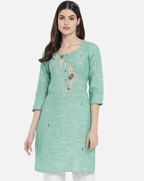 floral embroidered straight kurta