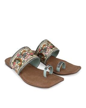 floral embroidered toe-ring sandals