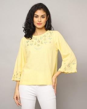 floral embroidered top