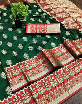 floral pattern saree with contrast border