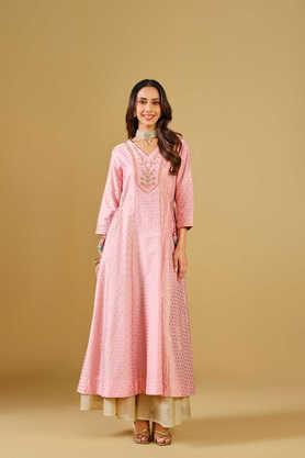 floral polyester v-neck women's casual wear kurta - pink