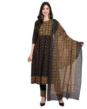 floral print anarkali kurta set with dupatta