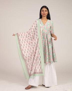 floral print anarkali kurta set with dupatta