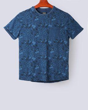 floral print crew neck t-shirt with patch pocket