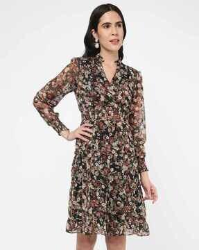 floral print fit & flare dress with smocked detail