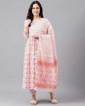 floral print flared kurta with pants & dupatta