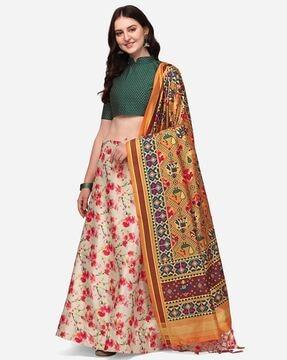 floral print flared lehenga choli set with dupatta