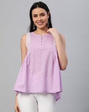 floral print pleated top with lace detailing