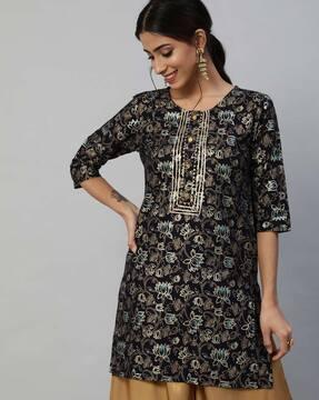 floral print round-neck kurti