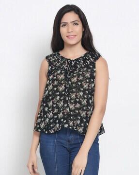 floral print round-neck top