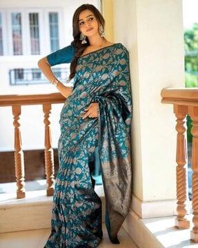 floral print saree with blouse piece