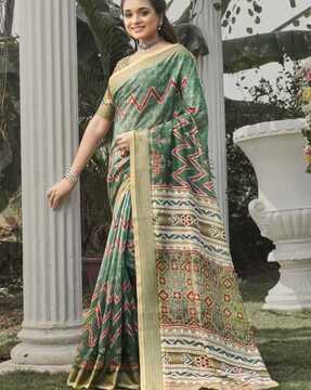 floral print saree with contrast border