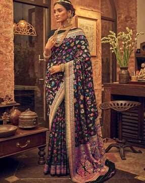 floral print saree with contrast border
