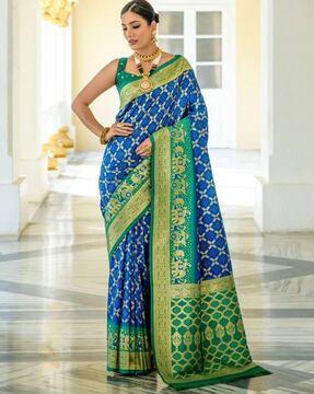 floral print saree with contrast border