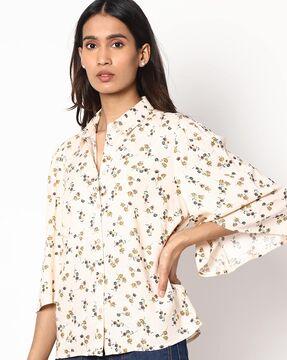 floral print shirt