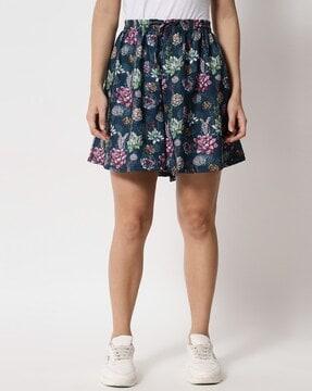 floral print shorts with inserts pockets