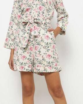 floral print shorts with waist tie-up