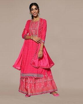 floral print skirt-suit set with dupatta