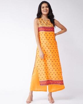 floral print sleeveless  kurti