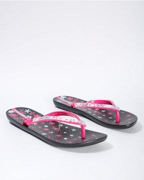 floral print thong-strap flat sandals