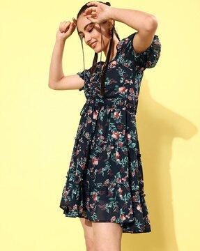 floral print tiered dress with tie-up