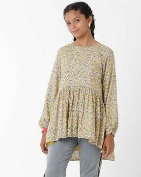 floral print top with full-length sleeves