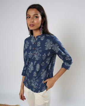 floral print top with mandarin collar