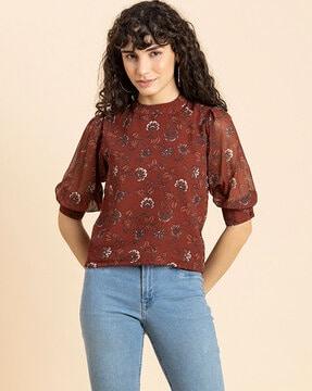 floral print top with puffed sleeves