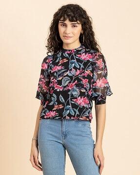 floral print top with puffed sleeves