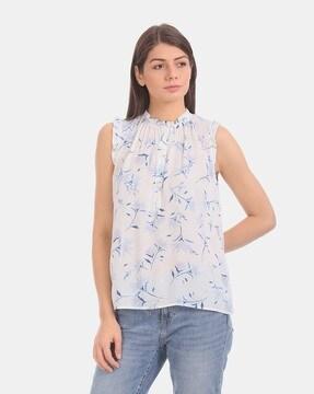 floral print top with ruffled hems