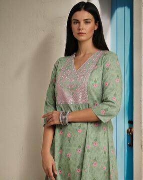 floral print v-neck a-line kurta