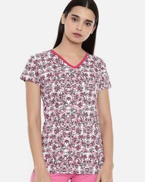 floral print v-neck t-shirt