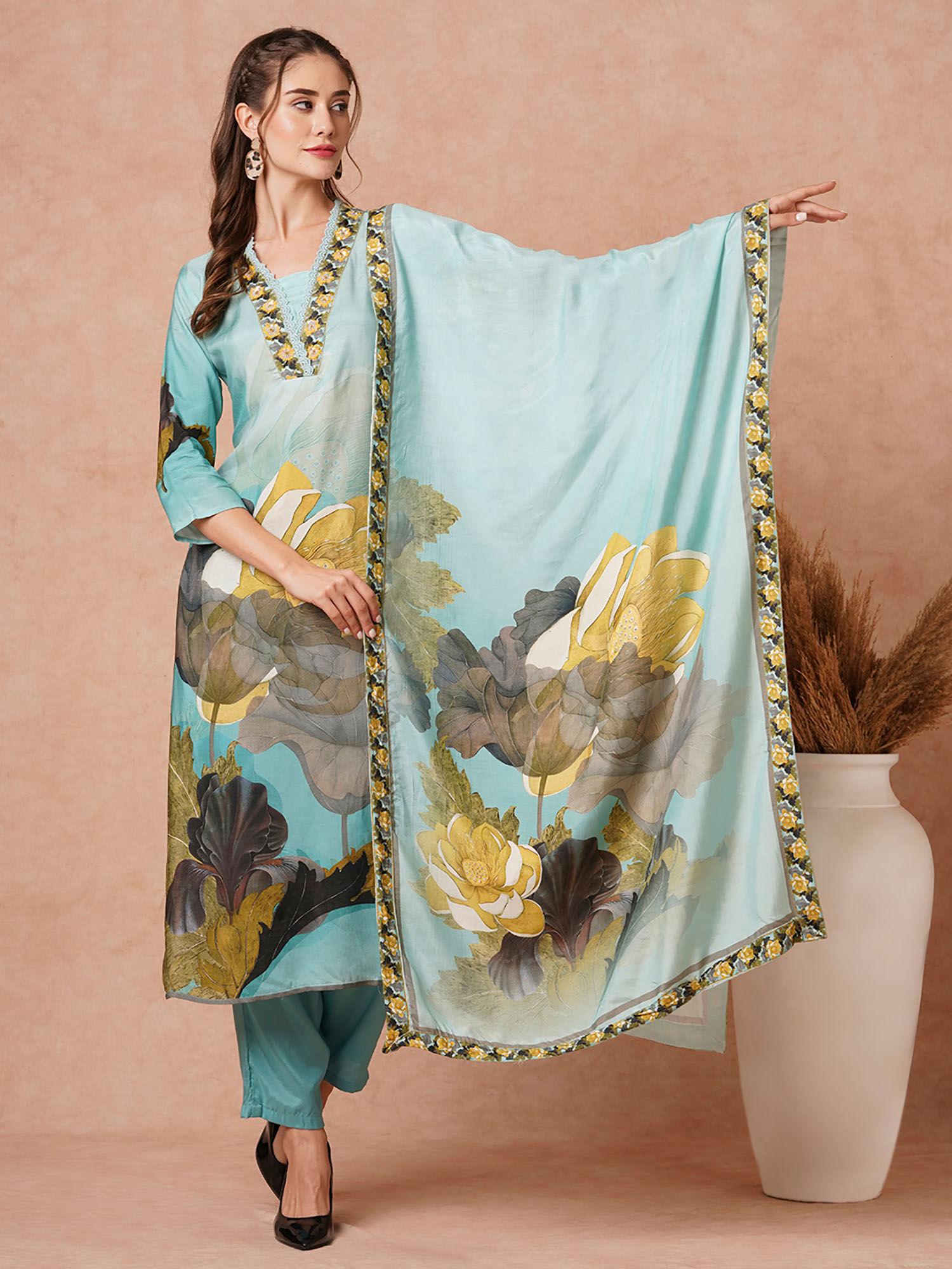 floral printed embroidered kurta with pants and dupatta (set of 3)