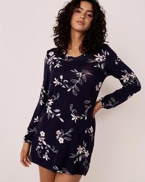 floral v-neck t-shirt with long-sleeves
