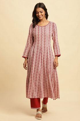 floral viscose round neck women's casual wear kurta - red