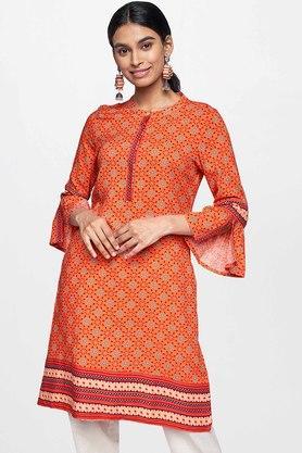 floral viscose round neck women's flared kurta - coral