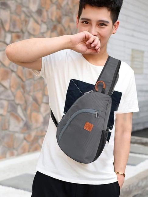 fly fashion grey solid medium backpack - 3.96 ltrs