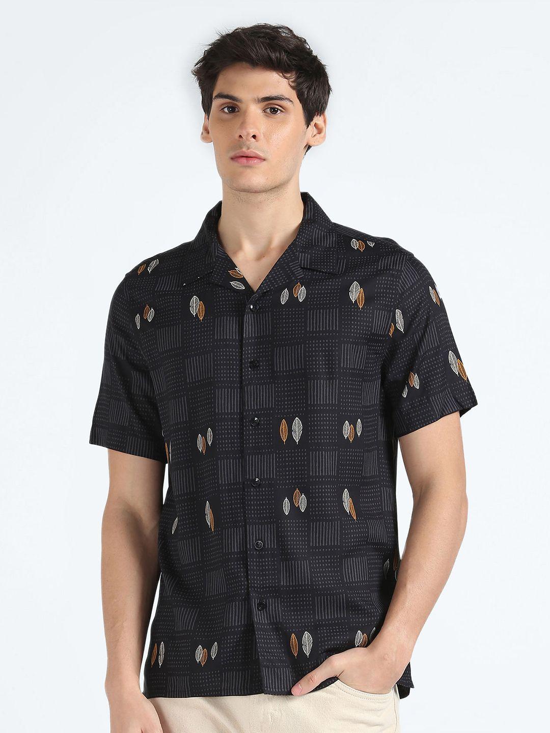 flying machine conversational printed regular fit casual shirt