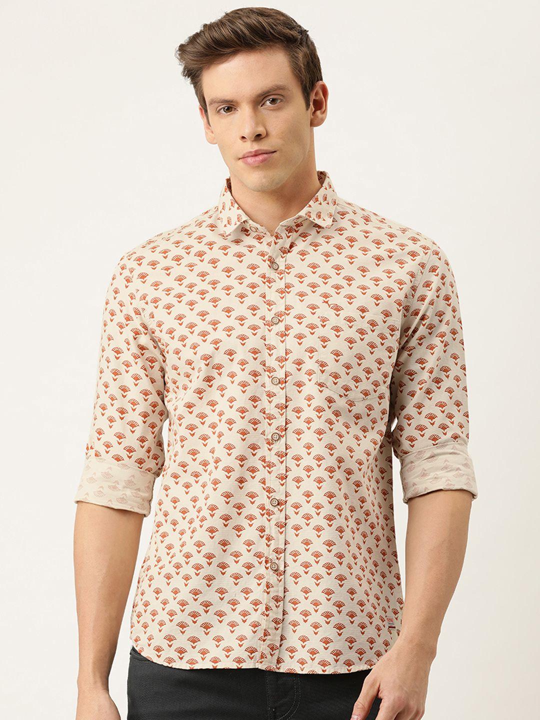 flying machine men cream-coloured & rust slim fit printed casual shirt