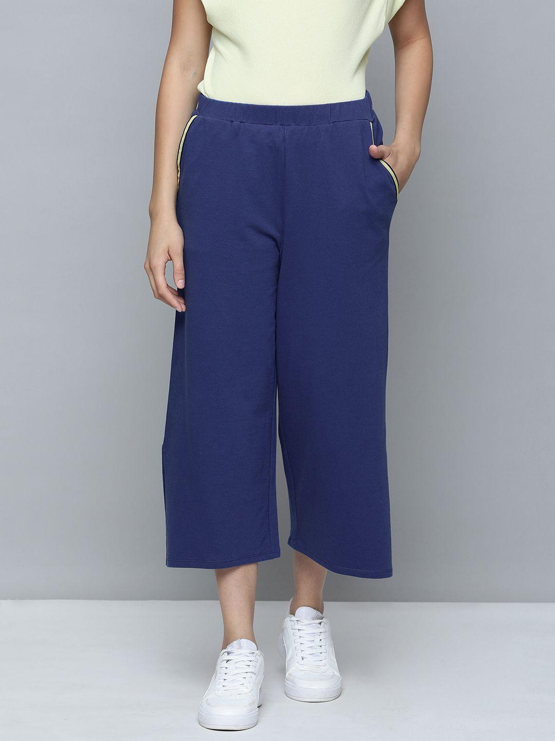 flying machine women blue relaxed fit solid pure cotton cropped track pants