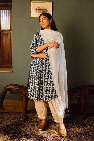 folksong by w indigo booti dabu print kurta