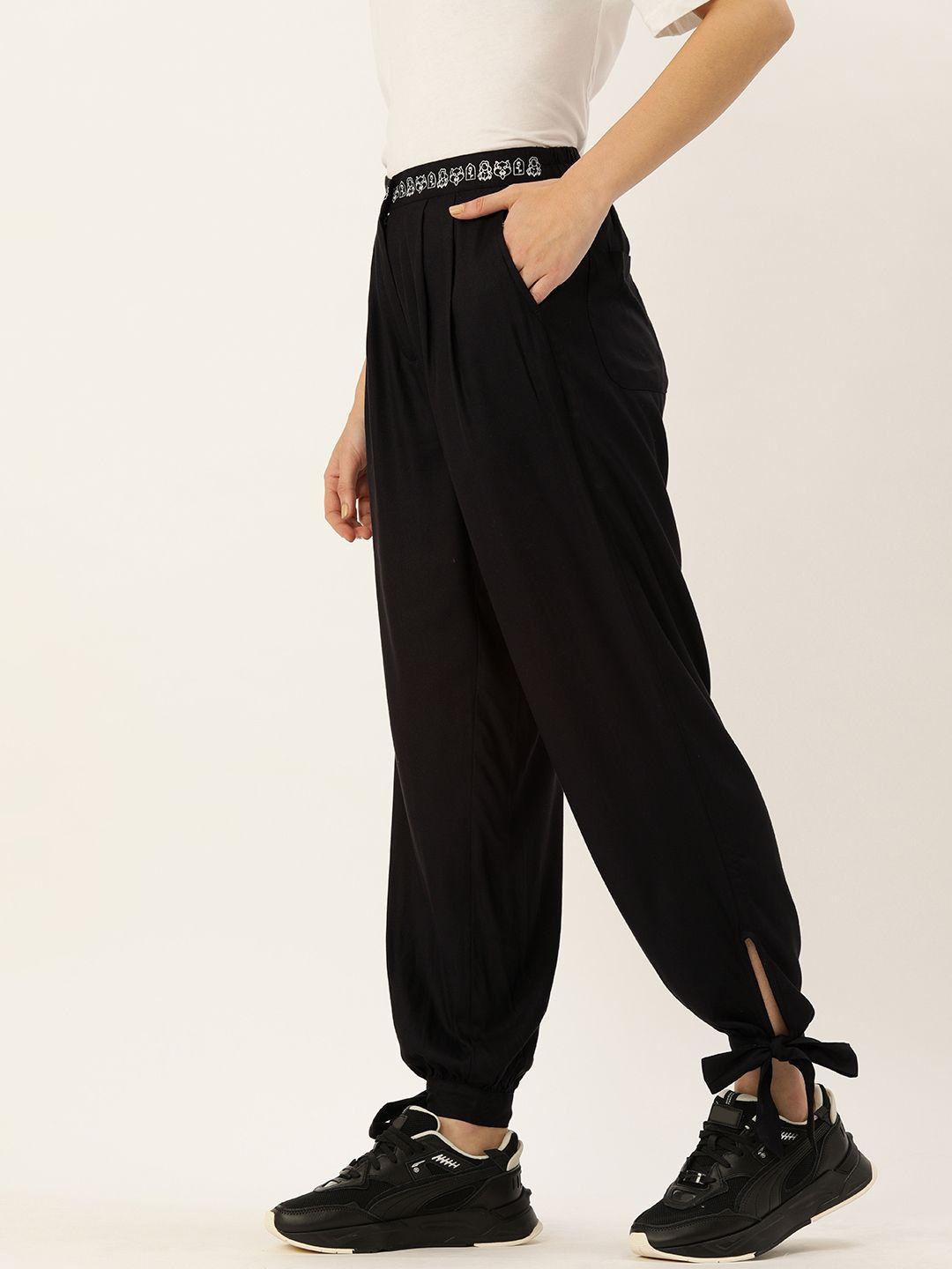 forever 21 women black solid pleated joggers trousers with printed waistband