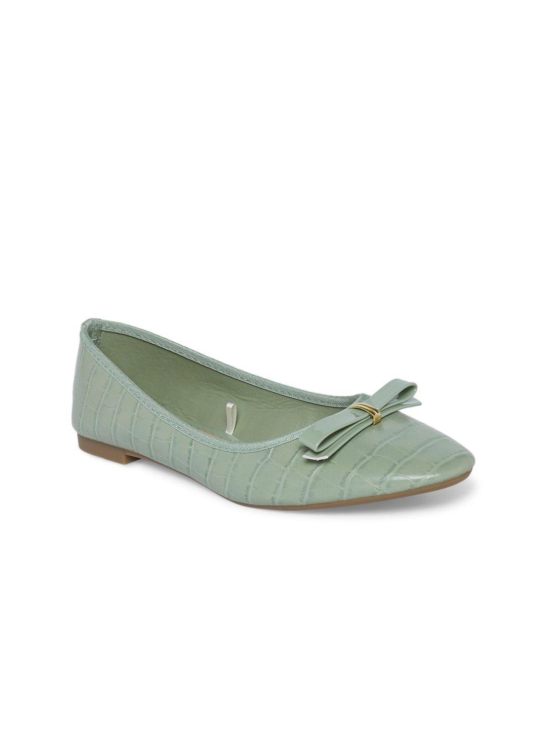 forever glam by pantaloons women green ballerinas with bows flats